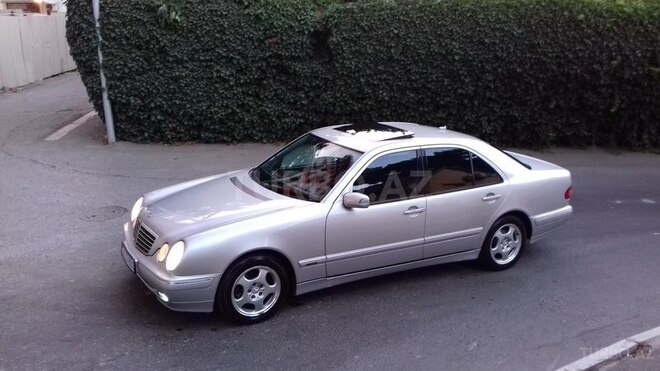Mercedes E 240 2000, 23,565 km - 2.4 л - Bakı