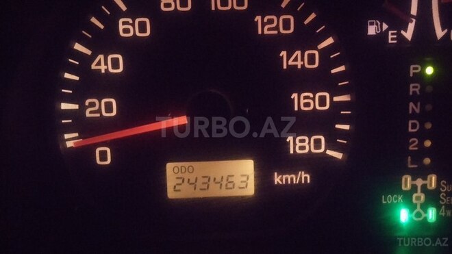 Mitsubishi Pajero io 2000, 230,000 km - 2.0 л - Bakı