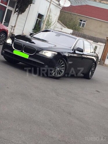 BMW 750 2009, 87,000 km - 4.4 л - Bakı