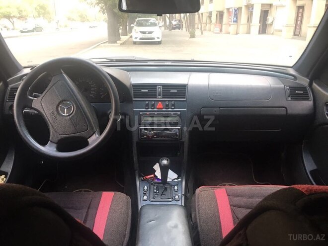 Mercedes C 200 1999, 268,000 km - 2.0 l - Bakı