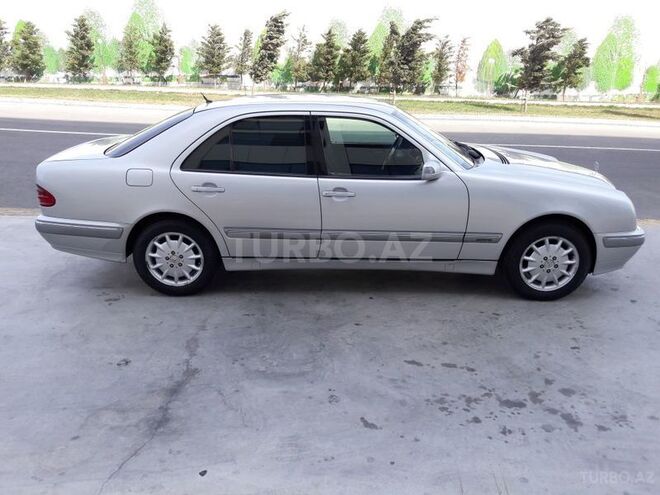 Mercedes C 220 2000, 265,000 km - 2.2 l - Bakı