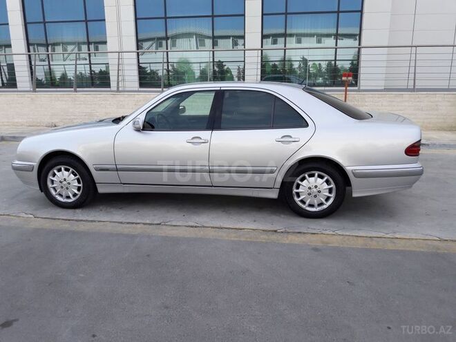 Mercedes C 220 2000, 265,000 km - 2.2 l - Bakı
