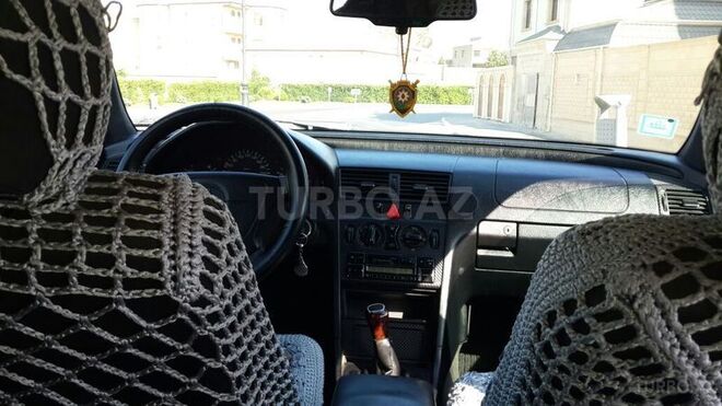 Mercedes C 180 1995, 300,000 km - 1.8 l - Bakı