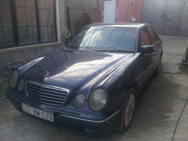 Mercedes E 220 2001, 293,000 km - 2.2 l - Xırdalan