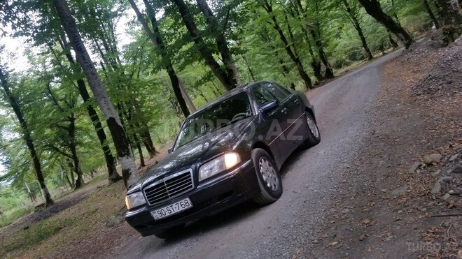 Mercedes C 230 1997, 286,000 km - 2.3 l - Bakı
