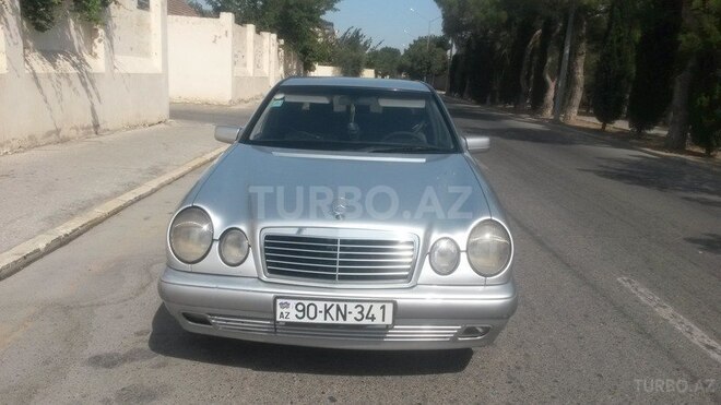 Mercedes E 200 1998, 390,000 km - 2.0 л - Bakı