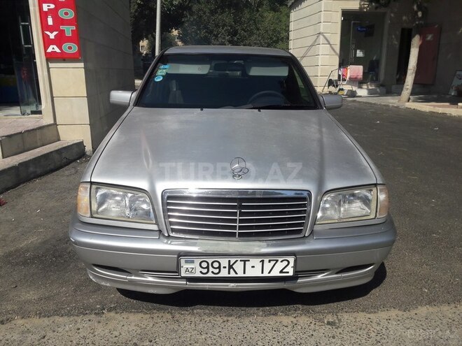 Mercedes C 220 2000, 388,000 km - 2.2 l - Bakı