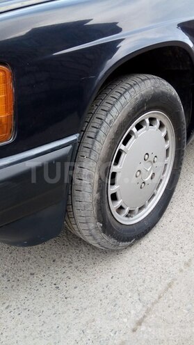 Mercedes 190 1991, 325,648 km - 1.8 л - Bakı