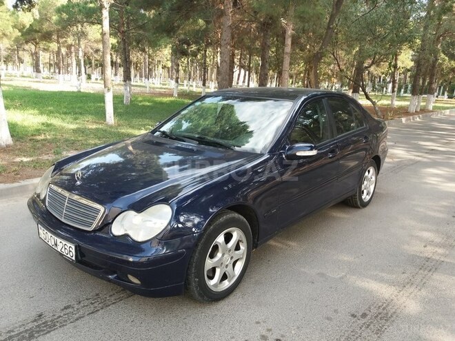 Mercedes C 240 2001, 272,000 km - 2.6 l - Sumqayıt