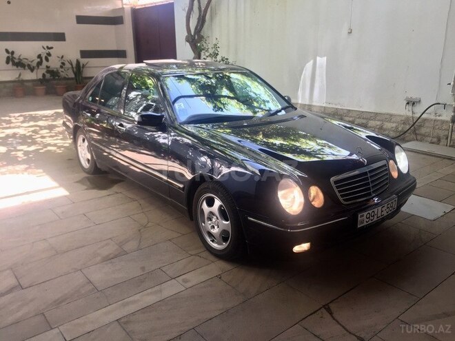 Mercedes E 240 2000, 215,000 km - 2.6 l - Bakı