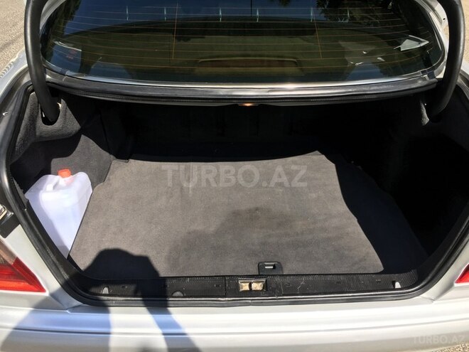 Mercedes E 220 2000, 268,642 km - 2.2 l - Bakı
