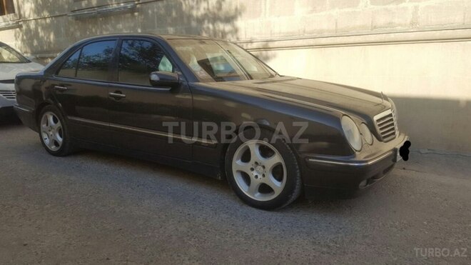 Mercedes E 240 2001, 195,000 km - 2.6 l - Bakı