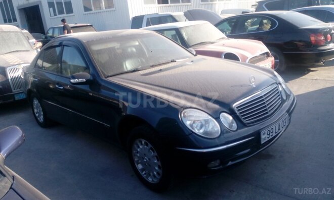 Mercedes E 220 2003, 270,000 km - 2.2 l - Bakı
