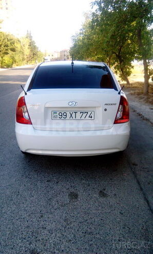 Hyundai Accent 2009, 205,000 km - 1.4 l - Bakı