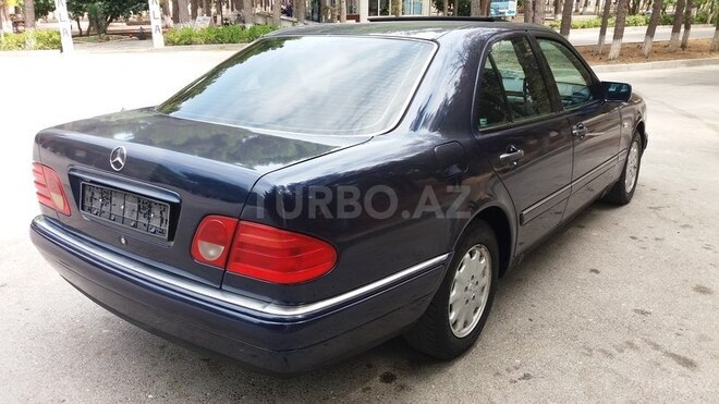Mercedes E 230 1996, 320,000 km - 2.3 l - Xırdalan