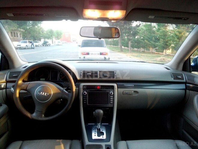Audi A4 2004, 300,000 km - 1.8 l - Bakı