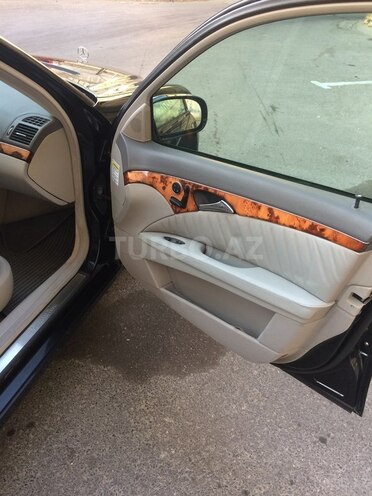 Mercedes E 320 2002, 224,000 km - 3.2 l - Bakı