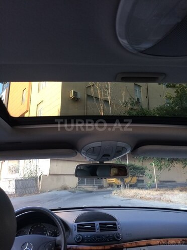 Mercedes E 320 2002, 224,000 km - 3.2 l - Bakı