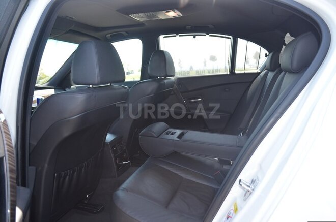 BMW 525 2006, 106,000 km - 2.5 l - Bakı