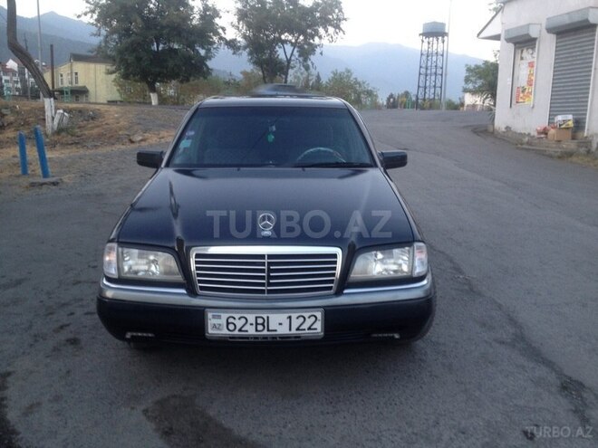 Mercedes C 180 1996, 320,000 km - 0.2 l - Zaqatala