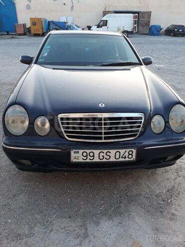 Mercedes E 270 2001, 267,200 km - 2.7 l - Bakı