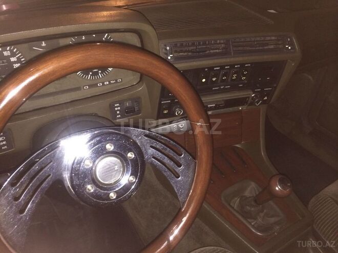 BMW 735 1987, 0 km - 0.4 l - Bakı
