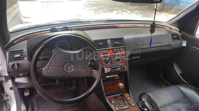 Mercedes C 230 2000, 226,633 km - 2.3 л - Bakı