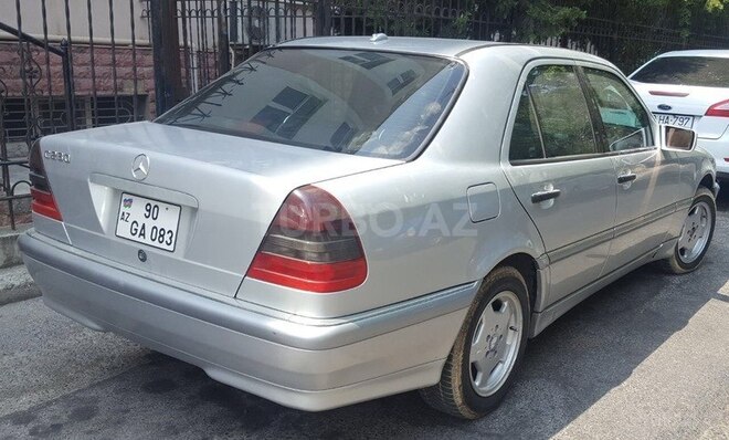 Mercedes C 230 2000, 226,633 km - 2.3 л - Bakı