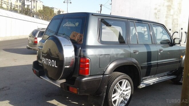 Nissan Patrol 2002, 358,200 km - 3.0 l - Bakı