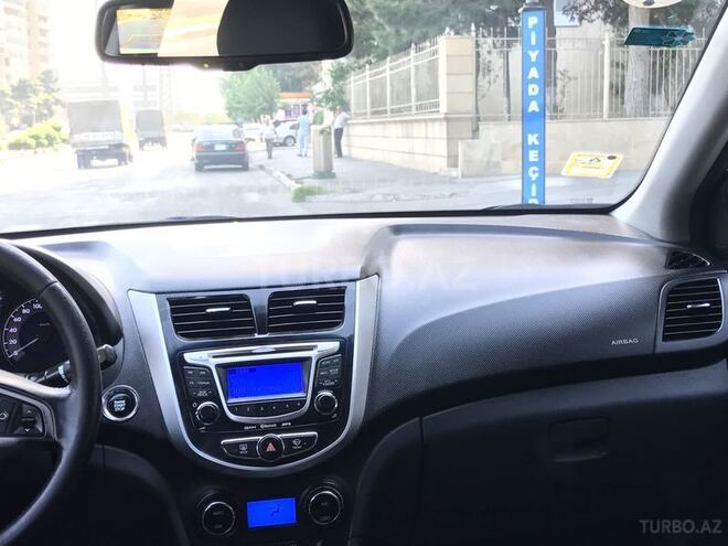 Hyundai Accent 2013, 88,000 km - 1.6 l - Bakı