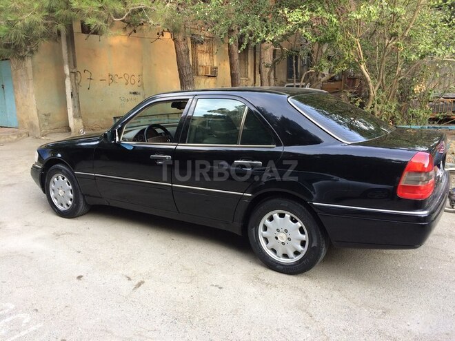 Mercedes C 230 1996, 303,000 km - 2.3 l - Bakı