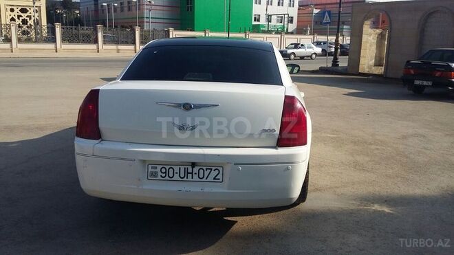 Chrysler 300C 2005, 155,000 km - 2.7 l - Biləsuvar