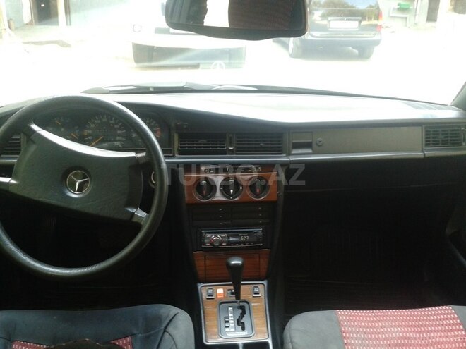Mercedes 190 1990, 300,000 km - 2.0 l - Sumqayıt