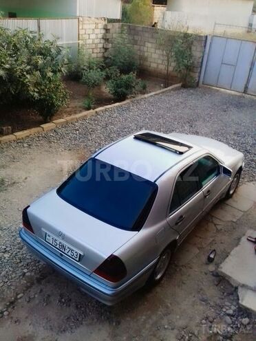 Mercedes C 220 2000, 245,000 km - 2.2 л - Cəlilabad