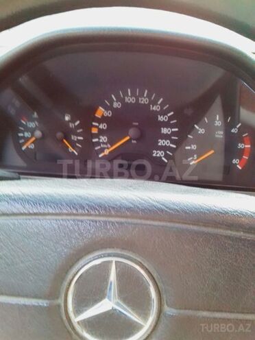 Mercedes C 220 2000, 245,000 km - 2.2 л - Cəlilabad