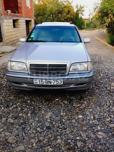 Mercedes C 220 2000, 245,000 km - 2.2 л - Cəlilabad