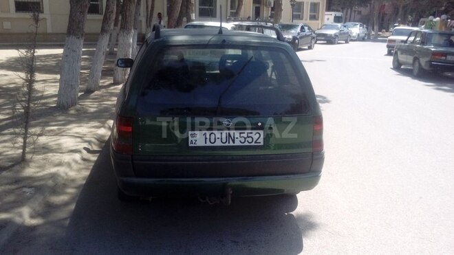 Opel Astra 1996, 300,000 km - 1.6 l - Bakı