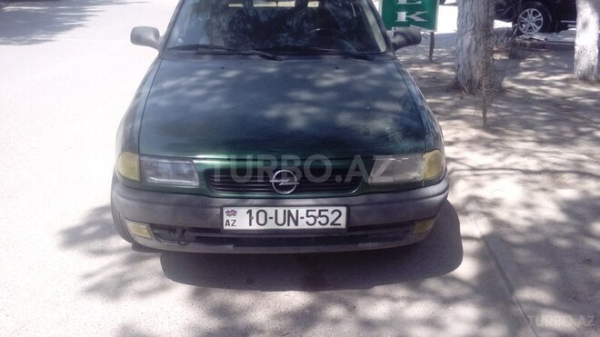 Opel Astra 1996, 300,000 km - 1.6 l - Bakı