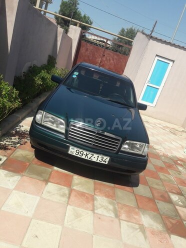Mercedes C 200 1995, 320,000 km - 2.0 l - Bakı