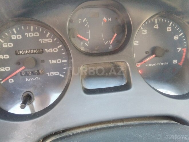 Toyota RAV4 1996, 196,000 km - 2.0 l - Bakı