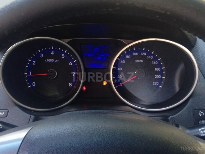 Hyundai ix35 2012, 99,000 km - 2.0 l - Bakı