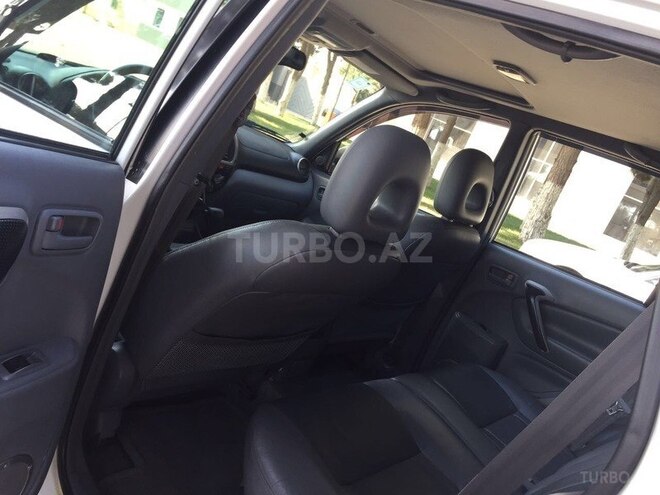 Toyota RAV4 2002, 15,900 km - 2.0 l - Bakı