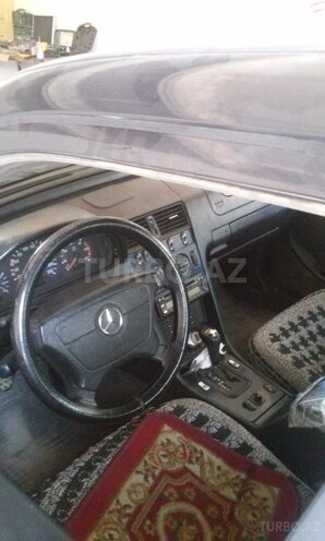Mercedes C 220 1998, 412,222 km - 2.2 l - Füzuli