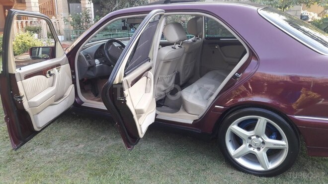 Mercedes C 220 1996, 250,000 km - 2.2 l - Zaqatala