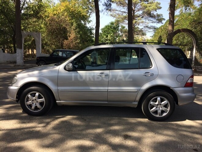 Mercedes  2002, 210,000 km - 4.0 l - Sumqayıt