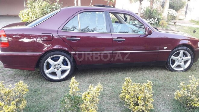 Mercedes C 220 1996, 250,000 km - 2.2 l - Zaqatala