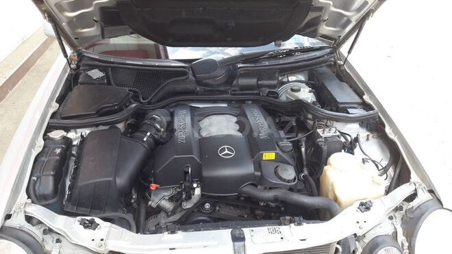 Mercedes E 240 2002, 245,000 km - 2.6 l - Lənkəran