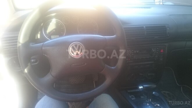 Volkswagen Passat 2000, 220,000 km - 2.0 l - Bakı