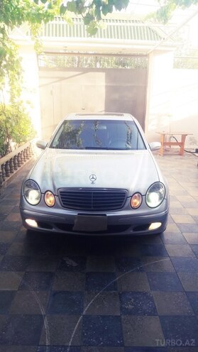 Mercedes E 320 2004, 205,000 km - 3.2 l - Bakı