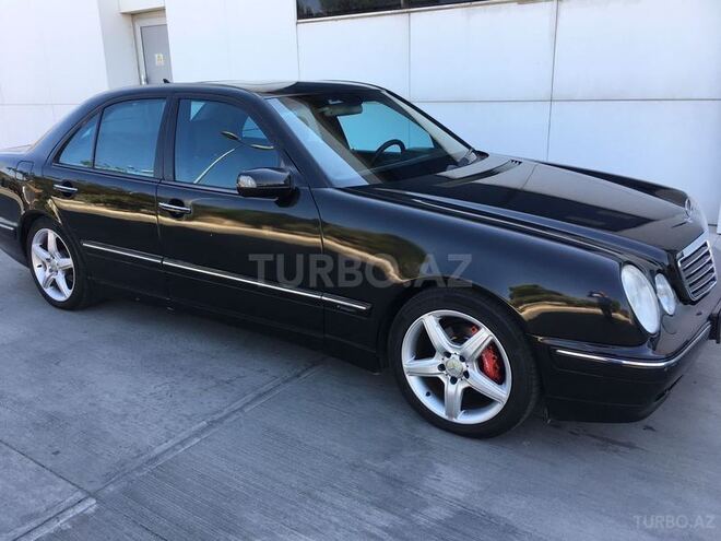 Mercedes E 220 2000, 239,000 km - 2.2 l - Bakı